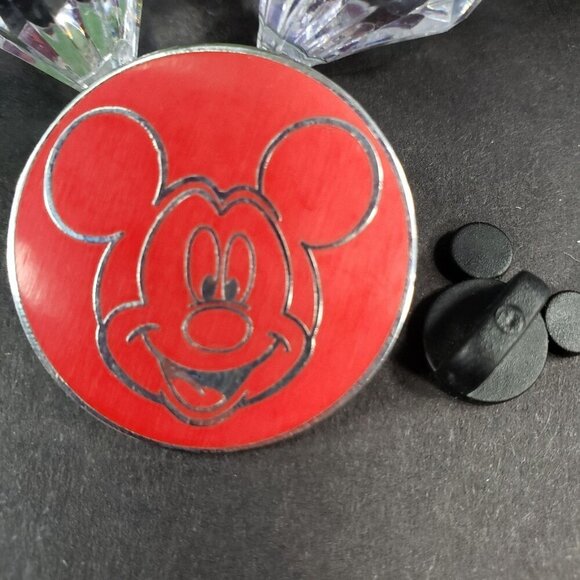 Disney Mickey Mouse Trading Pin Circle Lapel Pin Brooch Badge Accessories Pin - Picture 2 of 6